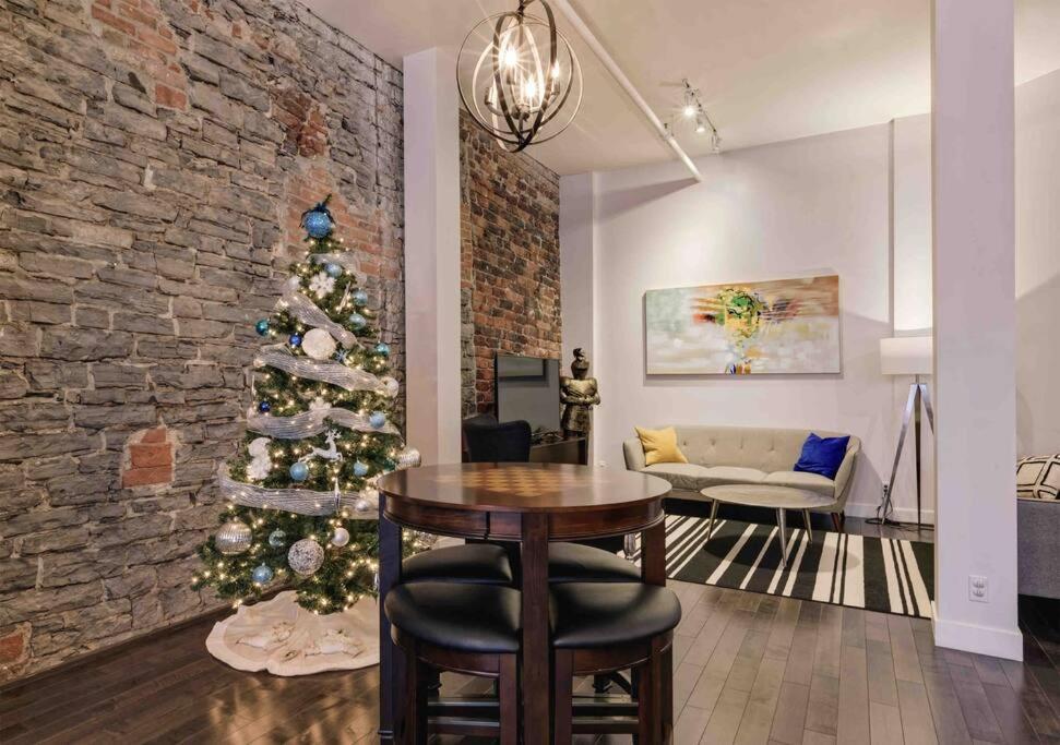 Generations Quebec Old City/ Parking/ Family ภายนอก รูปภาพ
