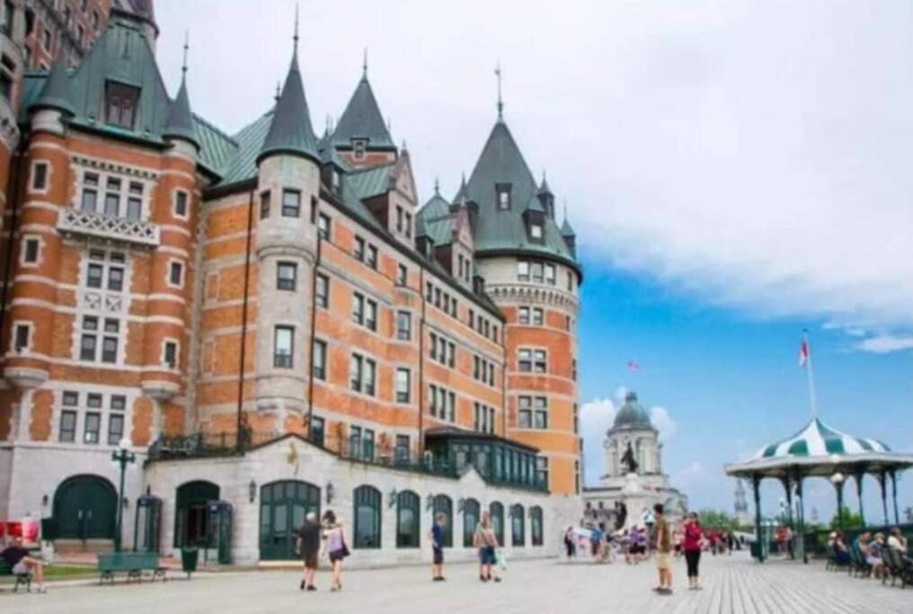 Generations Quebec Old City/ Parking/ Family ภายนอก รูปภาพ